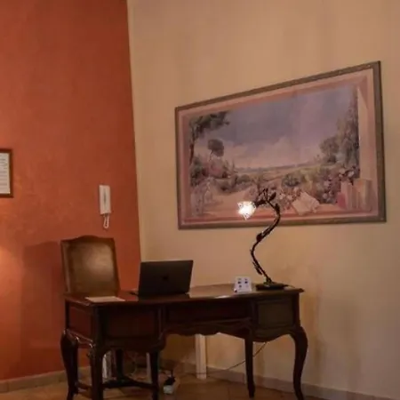 Ares Charme Bed & Breakfast 3*